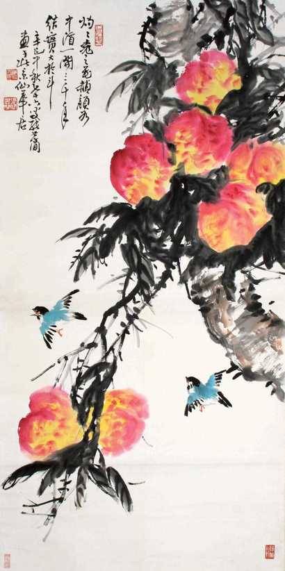 张世简 寿桃双禽 立轴